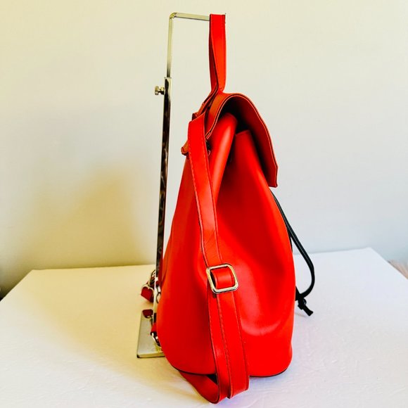 EUC O BAG RED BACKPACK WITH REMOVABLE TOP FLAP COVER main image 8